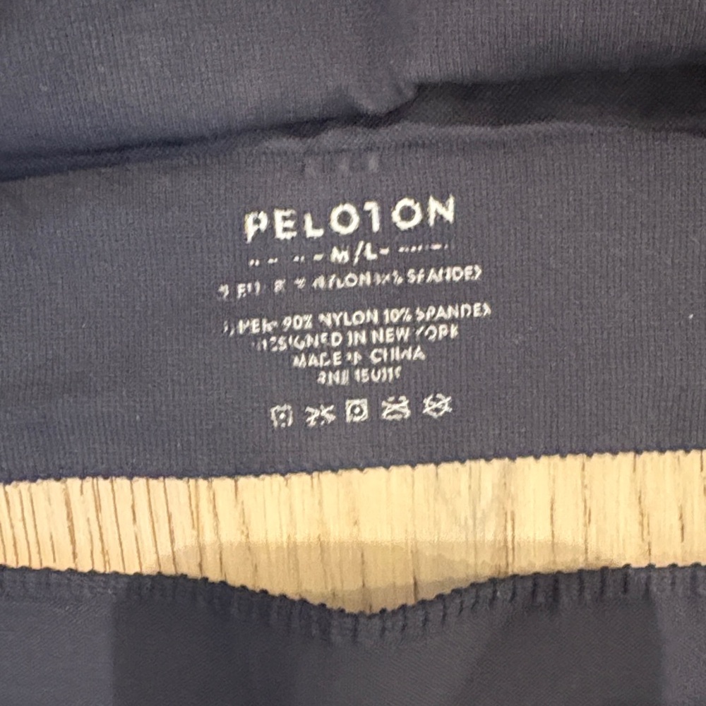 Peloton Black Sports Bra and Leggings Set - Picture 6 of 6
